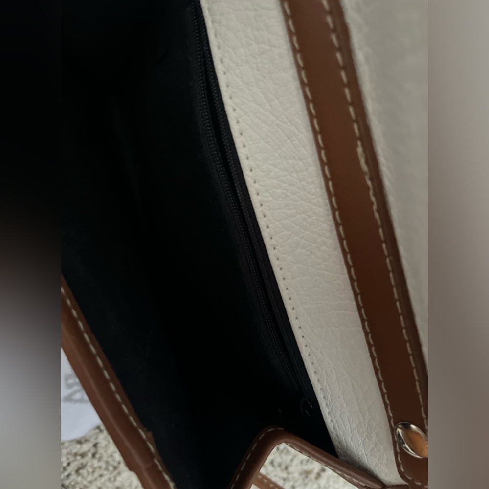 ESpirit purse! With magnetic closure. Good condition - Picture 5 of 5